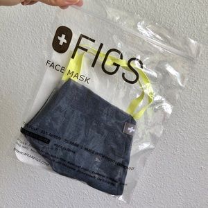 Wear FIGS FIONx Face Mask